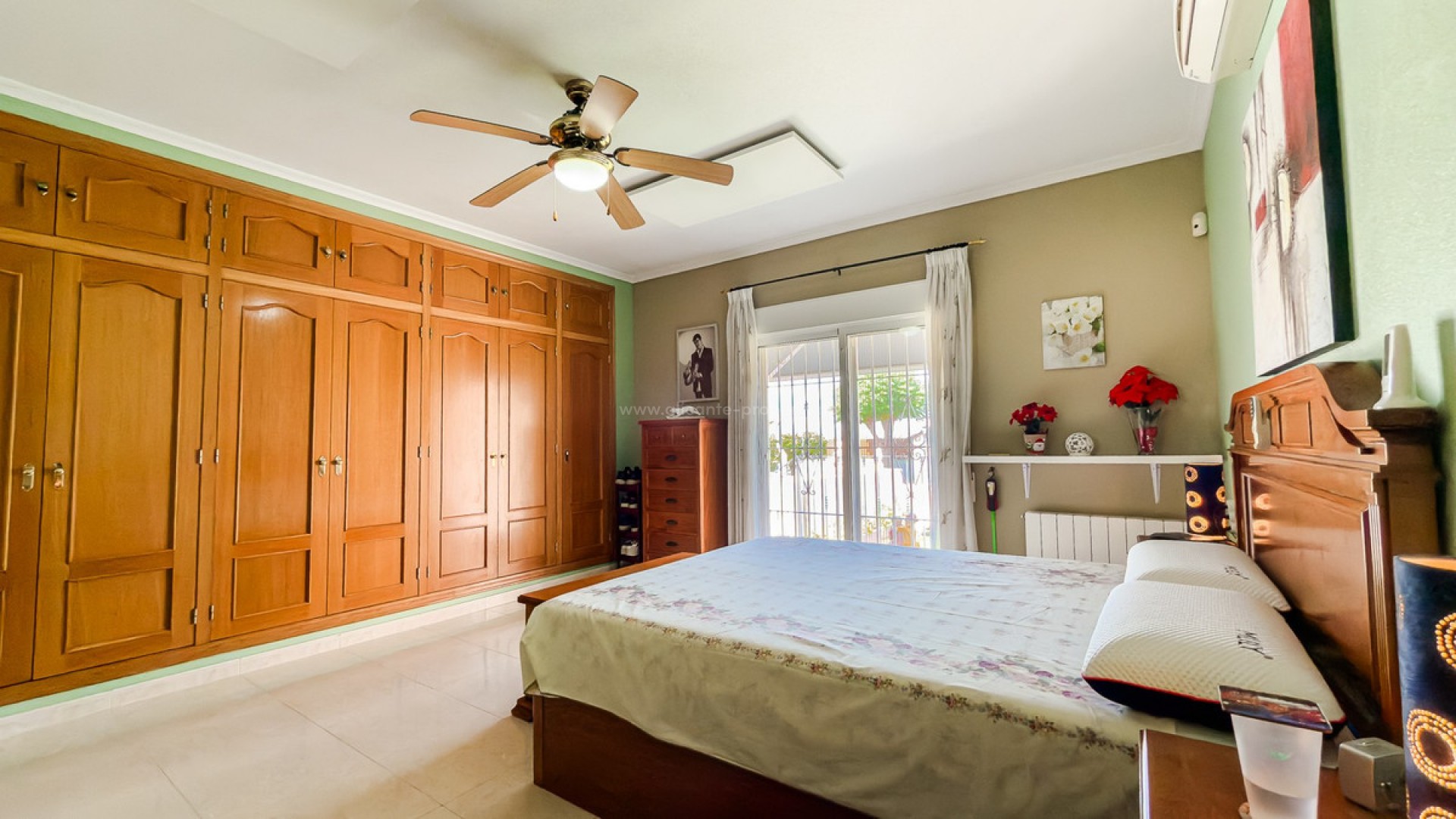 Villa en Catral Centro