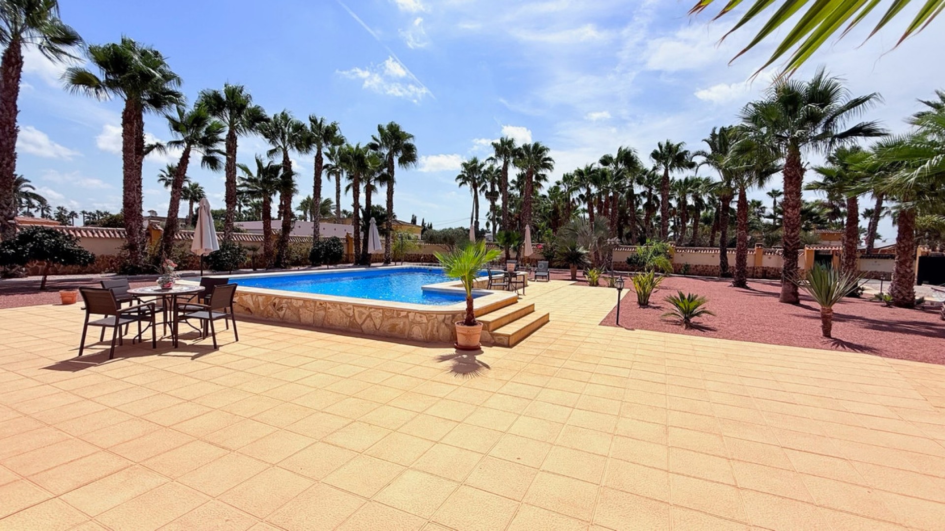 Villa en Catral Centro
