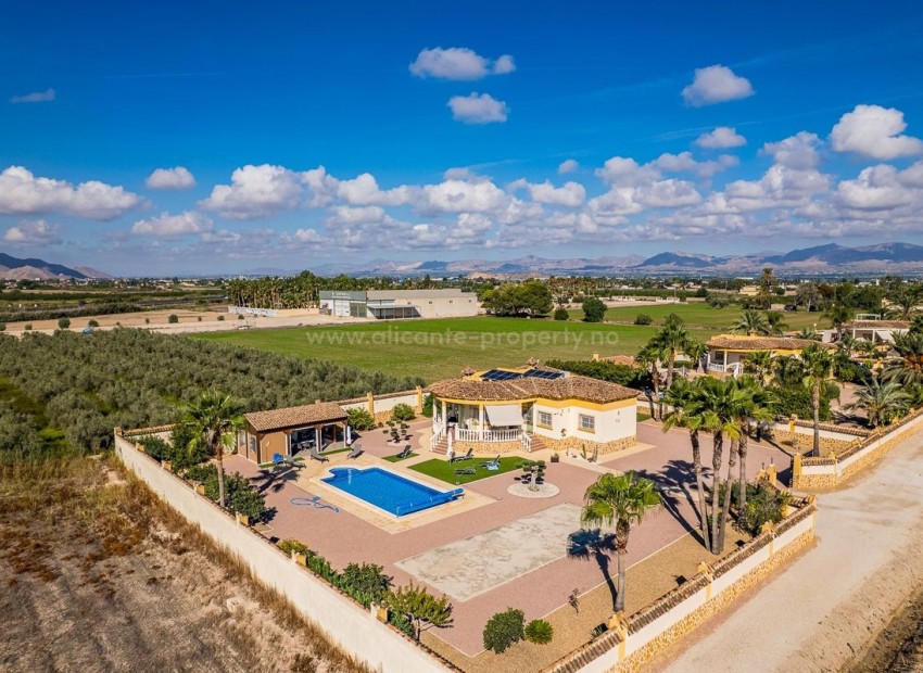 Villa en Catral Centro