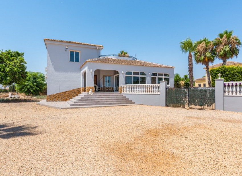 Villa en Catral Centro