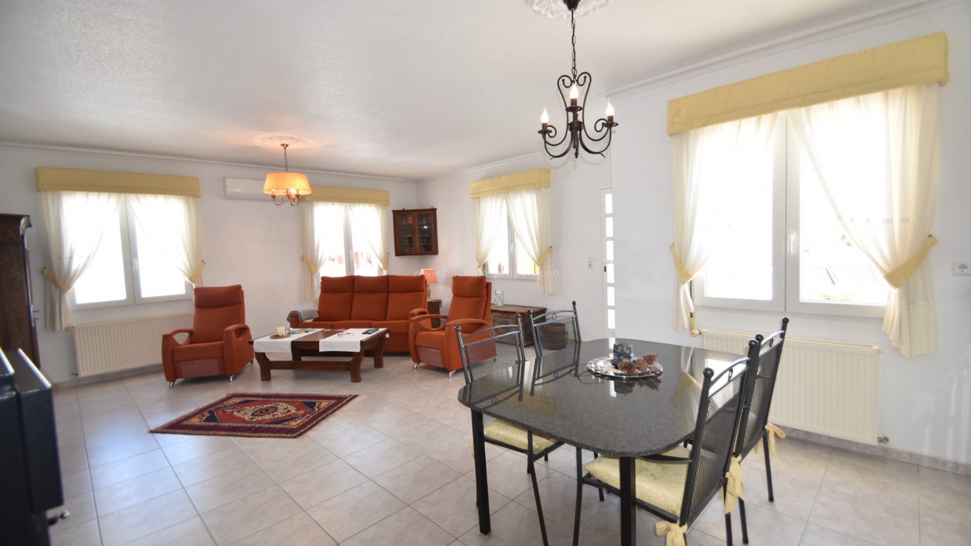 Villa en Center