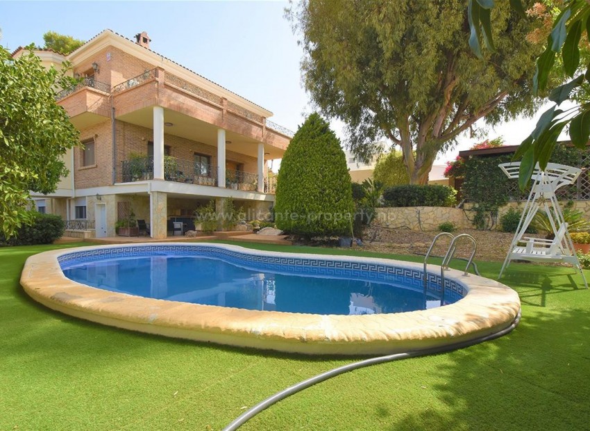 Villa en Ciudad Quesada