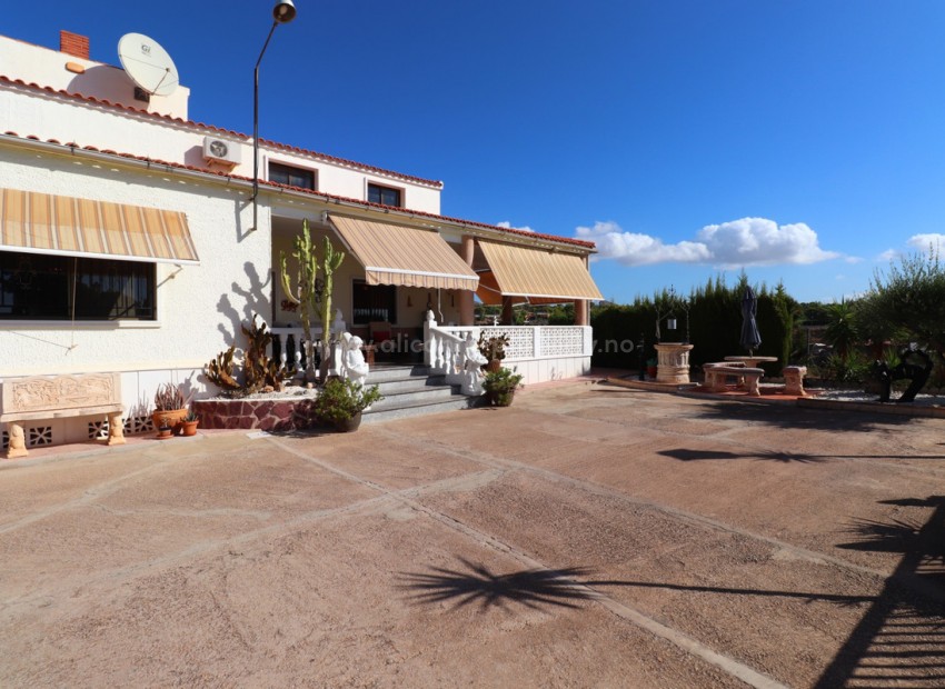 Villa en Crevillente