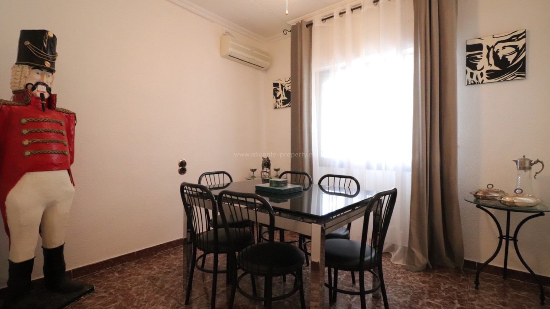 Villa en Crevillente