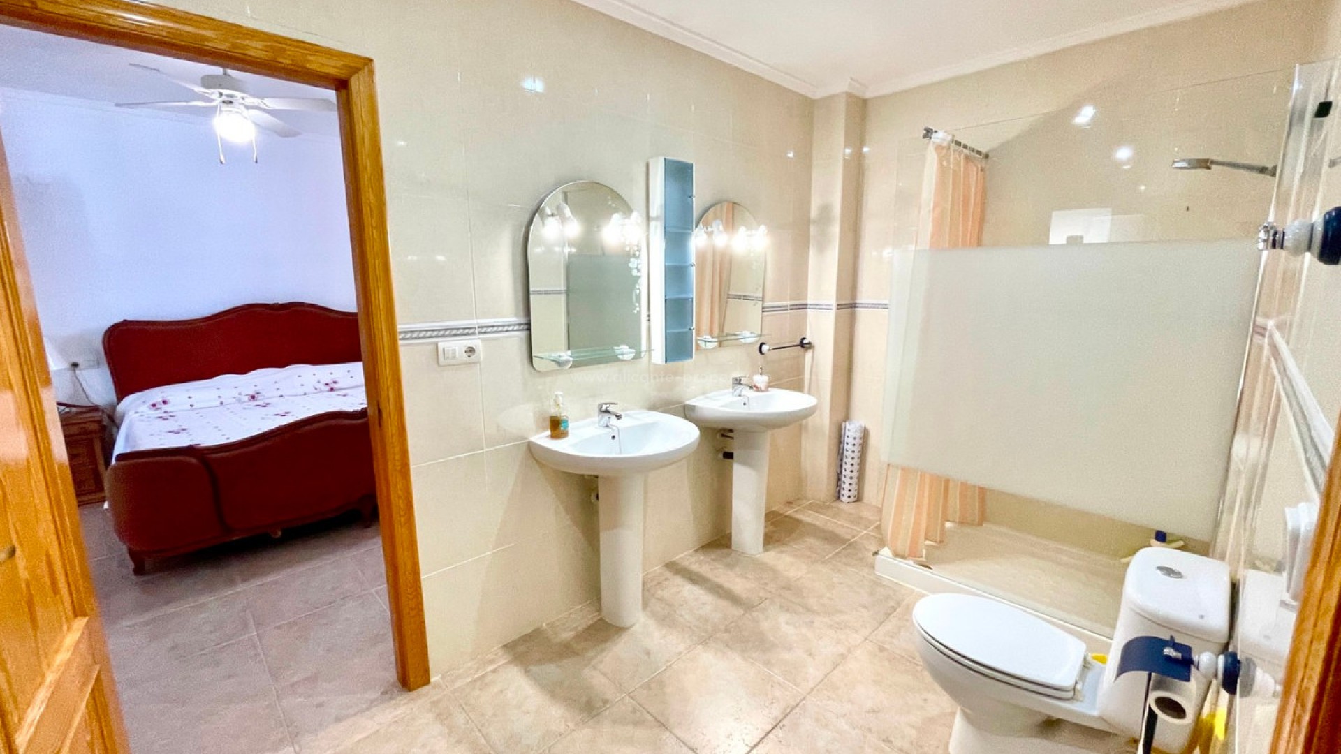 Villa en Daya Nueva Centro