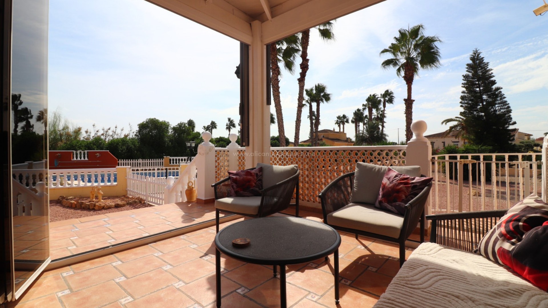 Villa en Daya Vieja