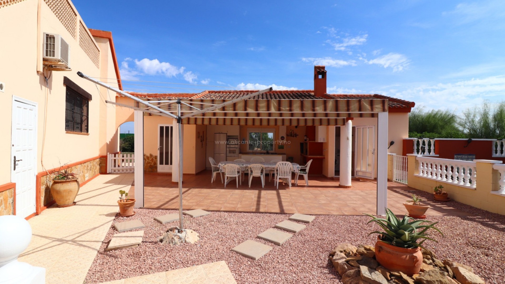 Villa en Daya Vieja