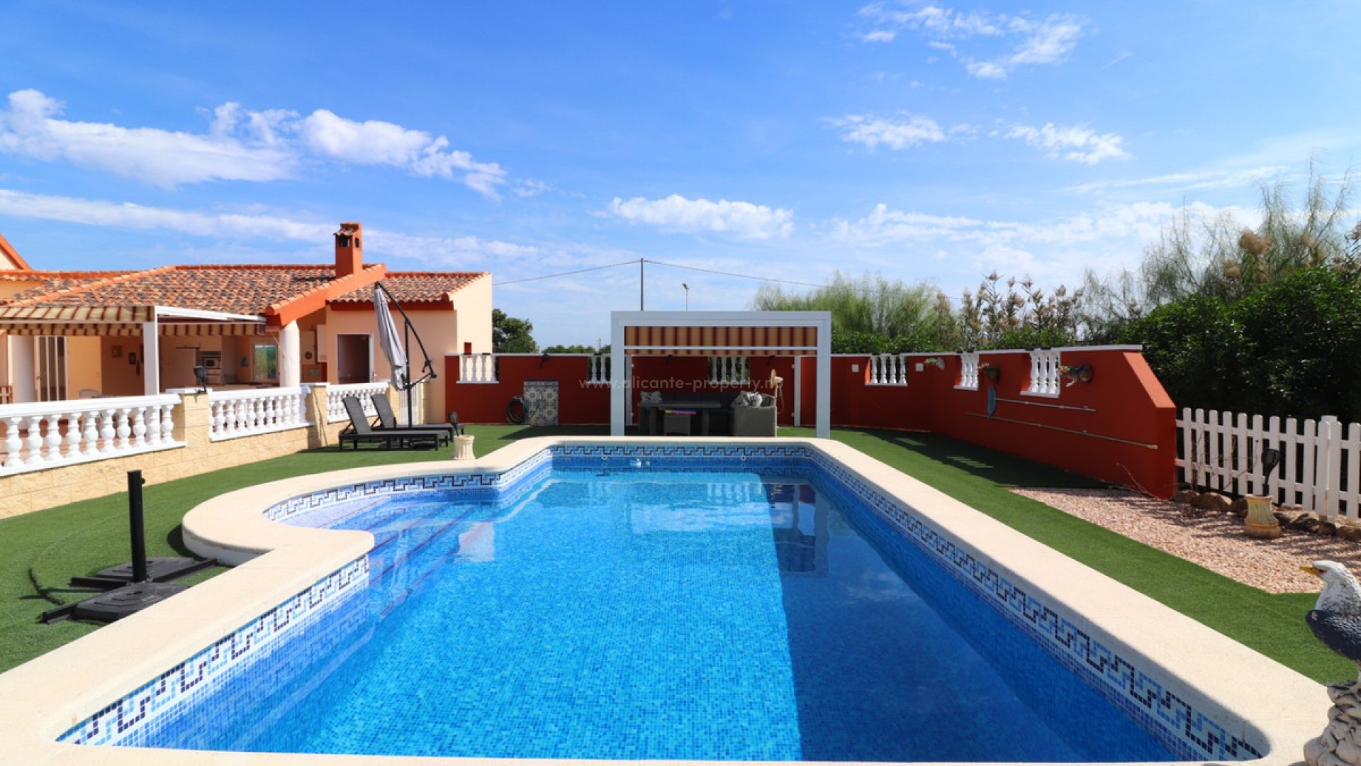Villa en Daya Vieja