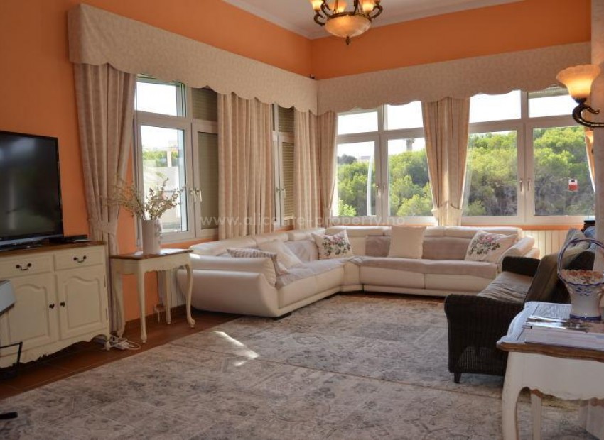 Villa en Dehesa de Campoamor