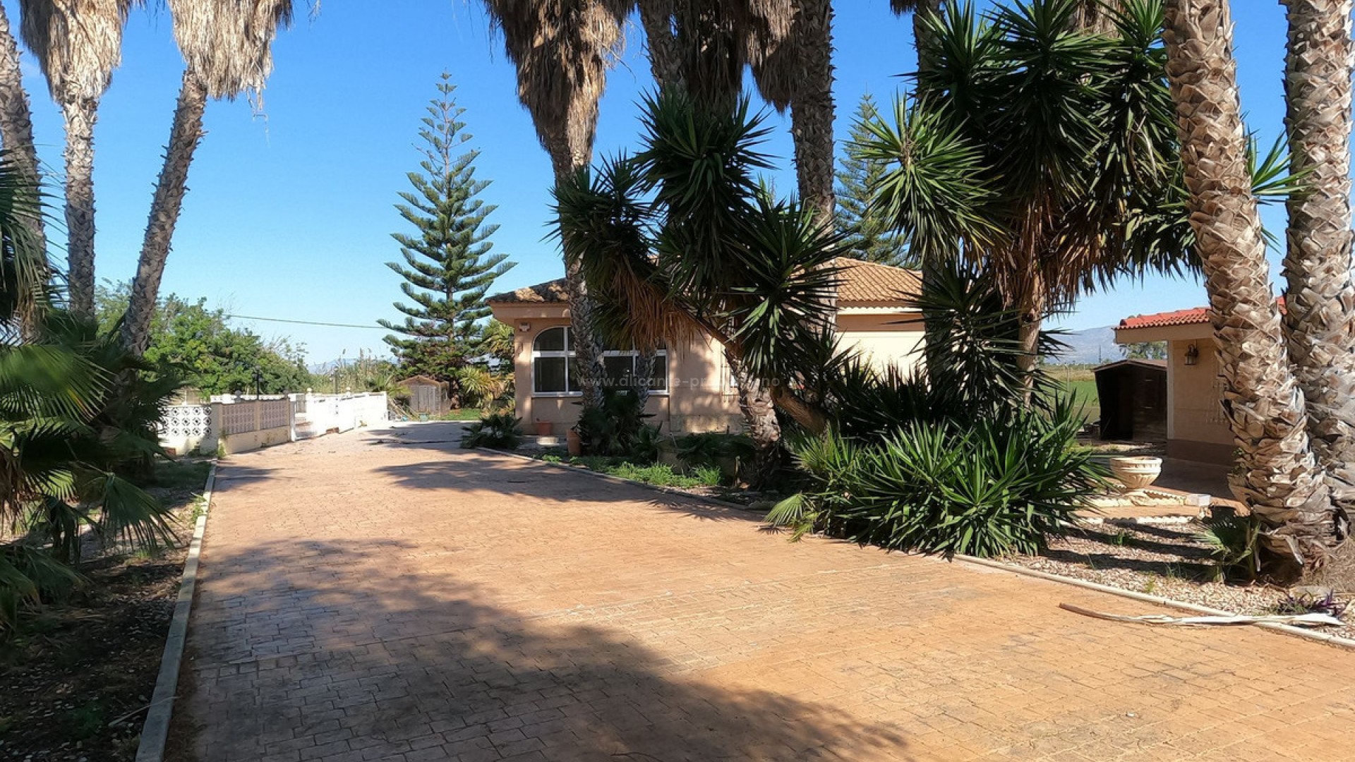 Villa en Dolores Centro