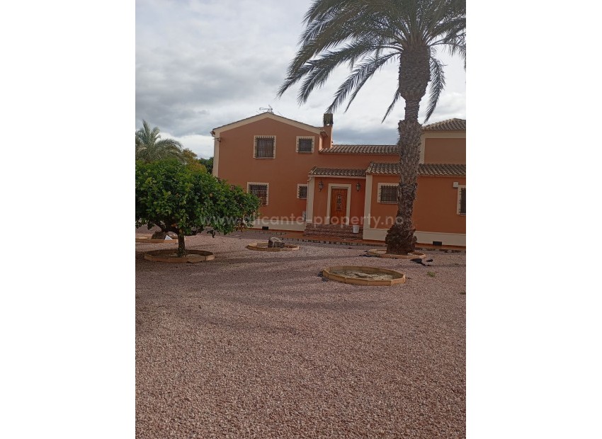 Villa en Dolores Centro