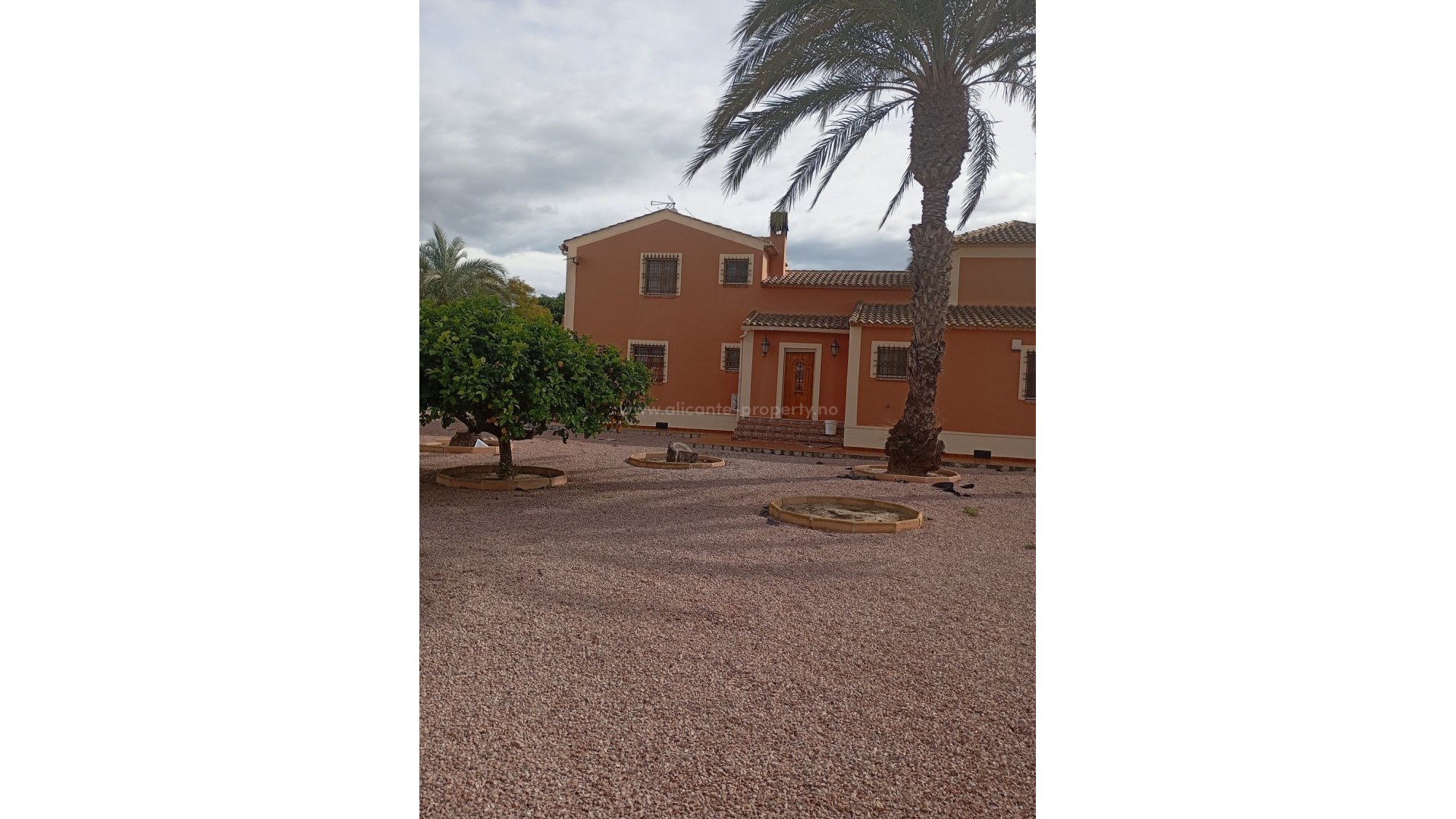 Villa en Dolores Centro