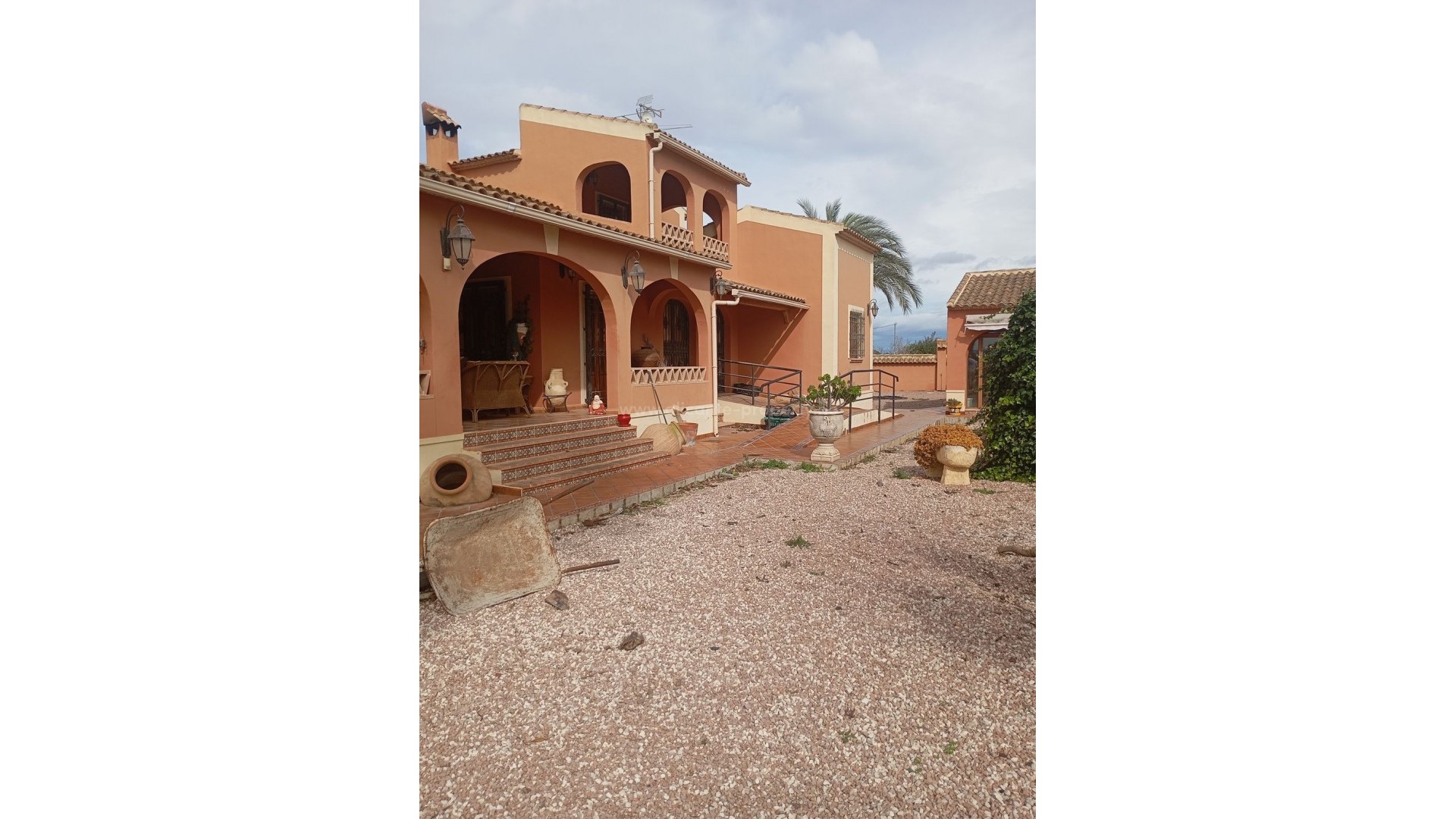 Villa en Dolores Centro