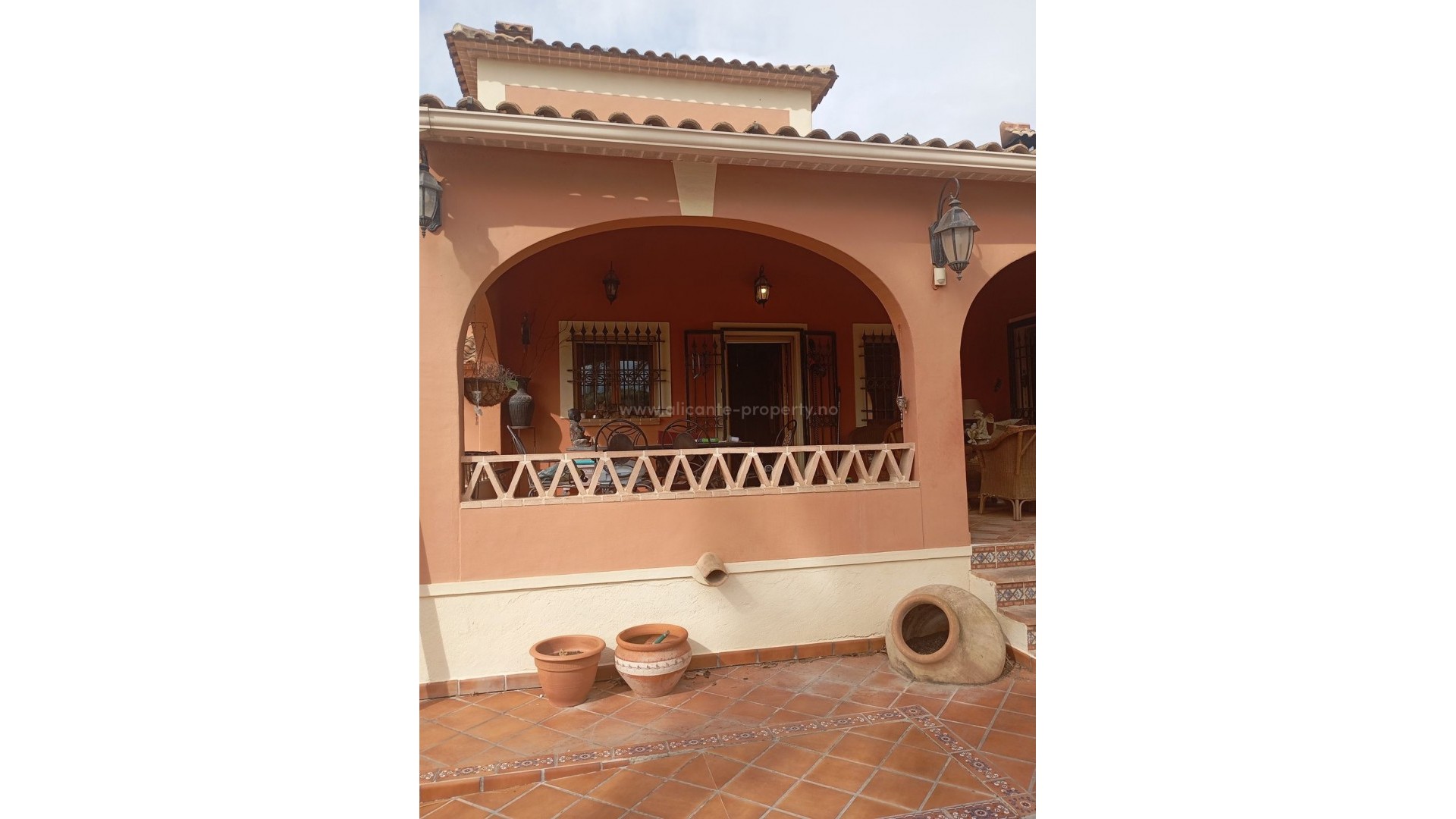 Villa en Dolores Centro