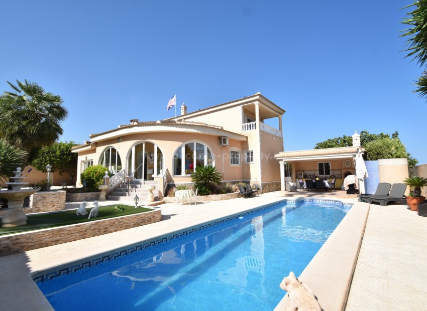 Villa en Doña Pepa