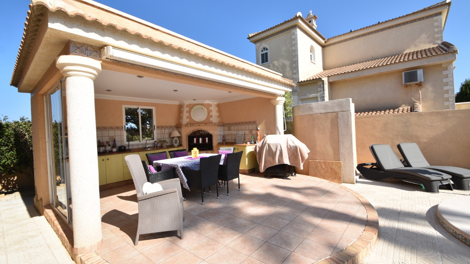 Villa en Doña Pepa