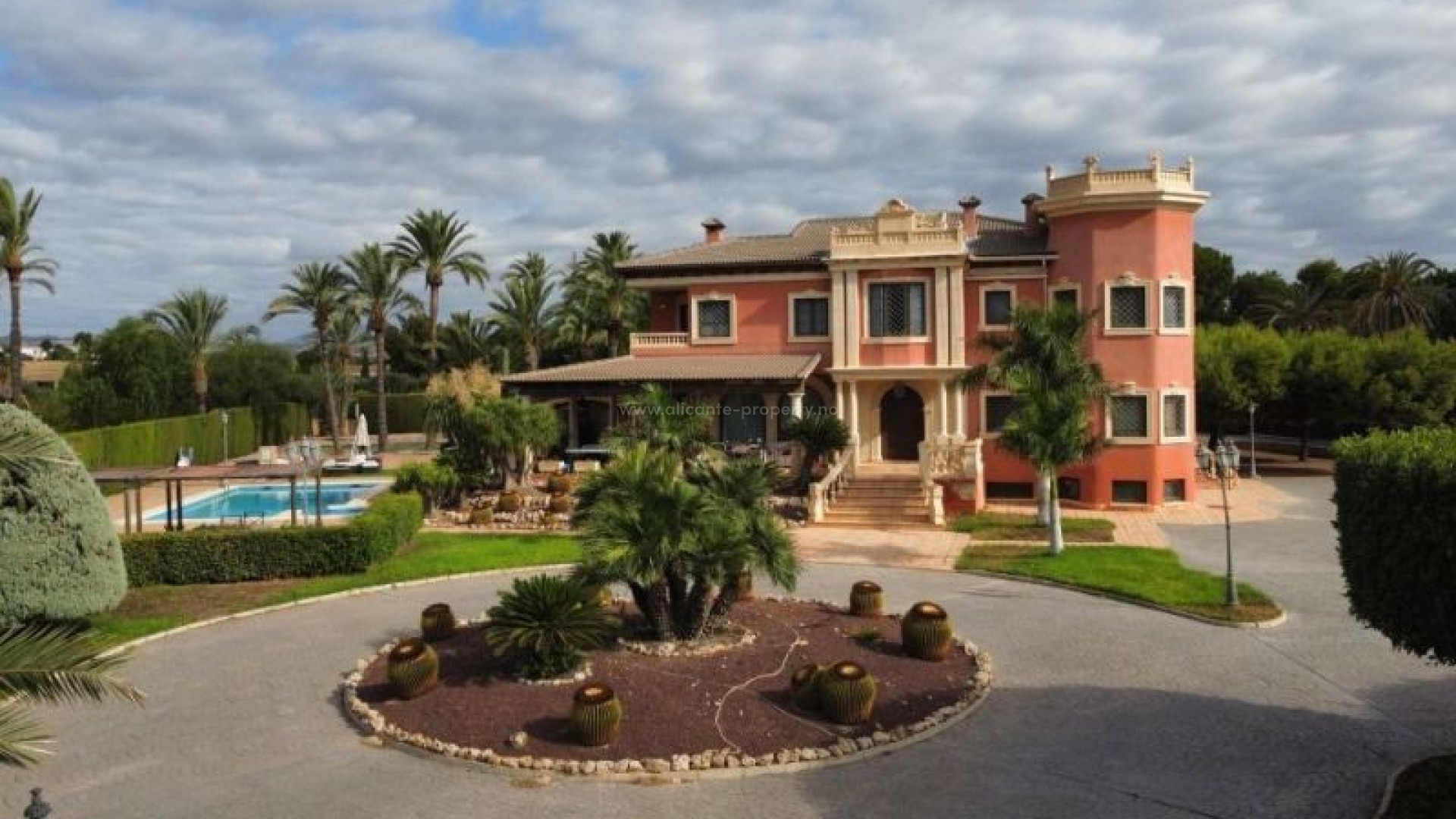 Villa en Elche Centro