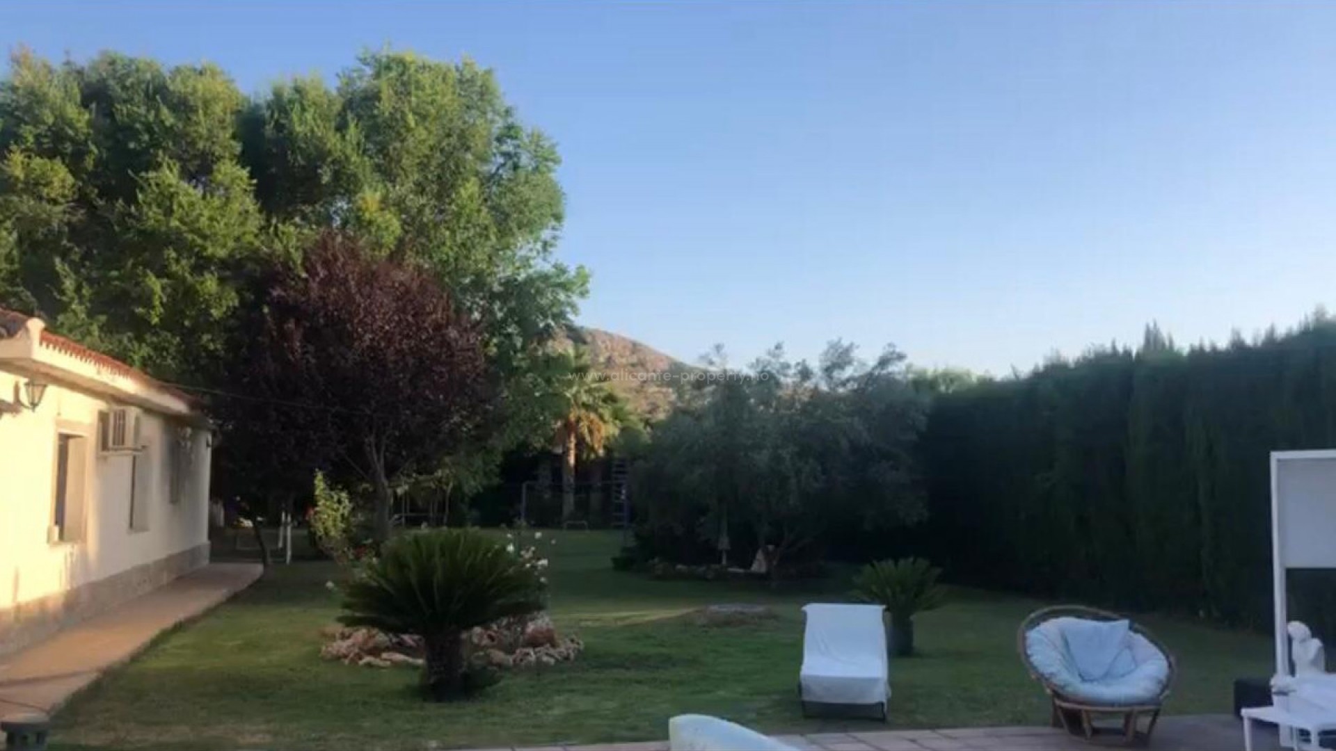 Villa en Elda Centro