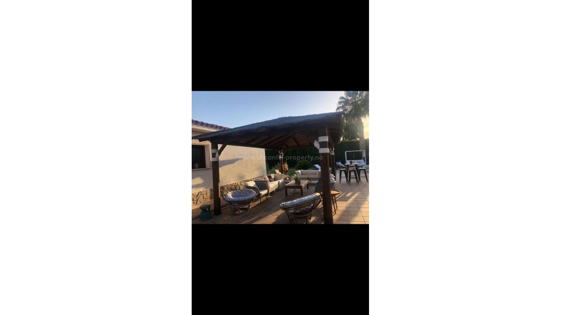 Villa en Elda Centro