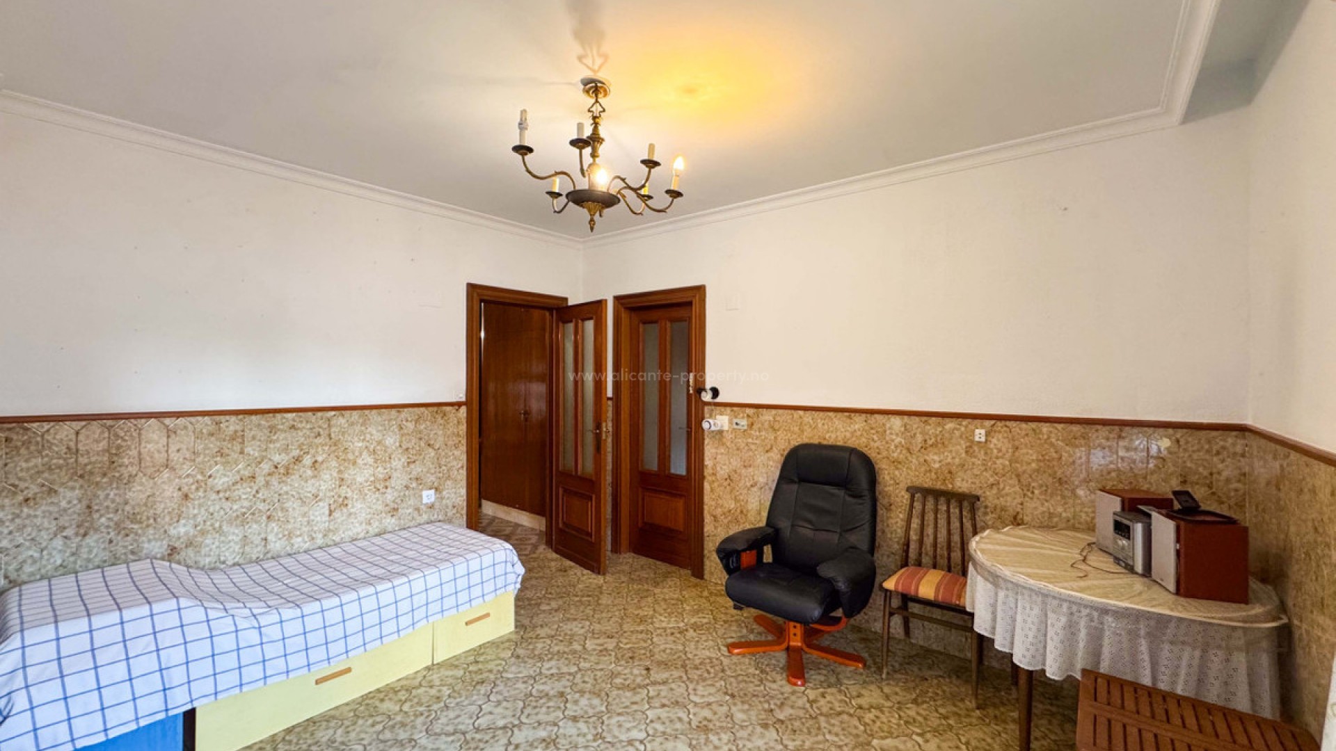 Villa en Elda Centro