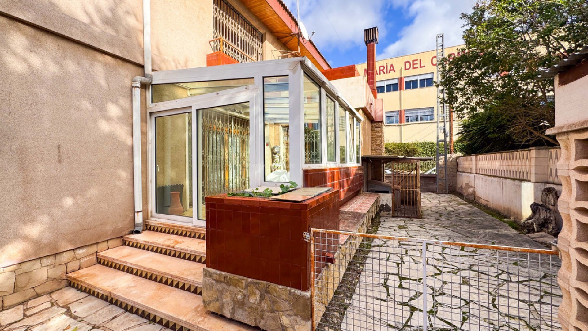 Villa en Elda Centro