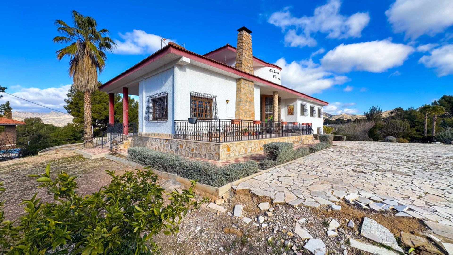 Villa en Elda Centro