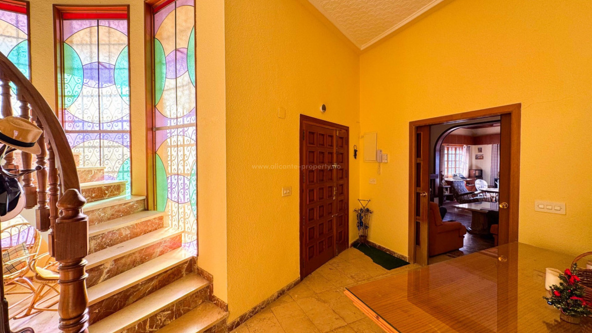 Villa en Elda Centro