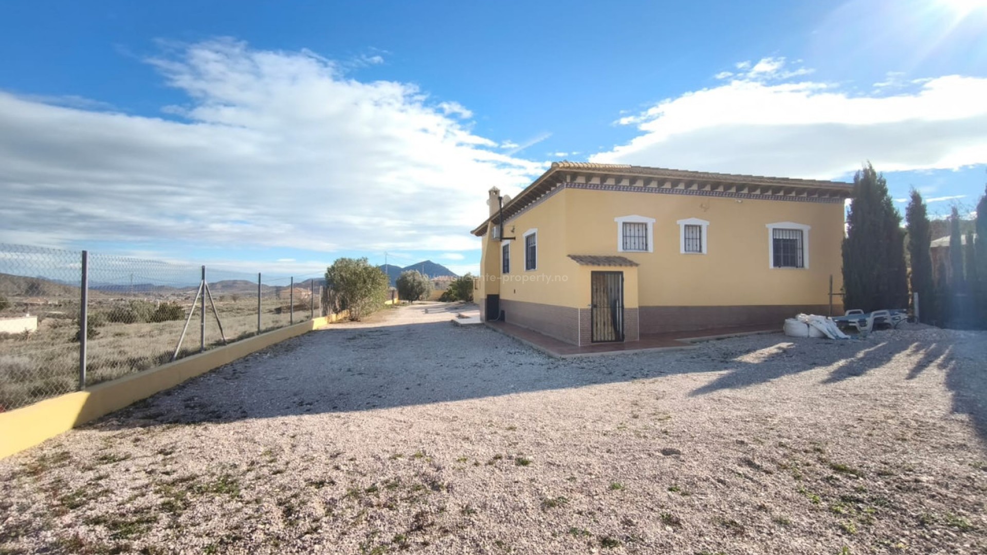 Villa en Hondón de los Frailes Centro