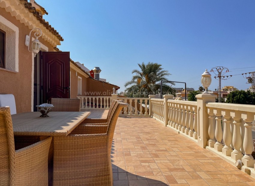 Villa en La Marina