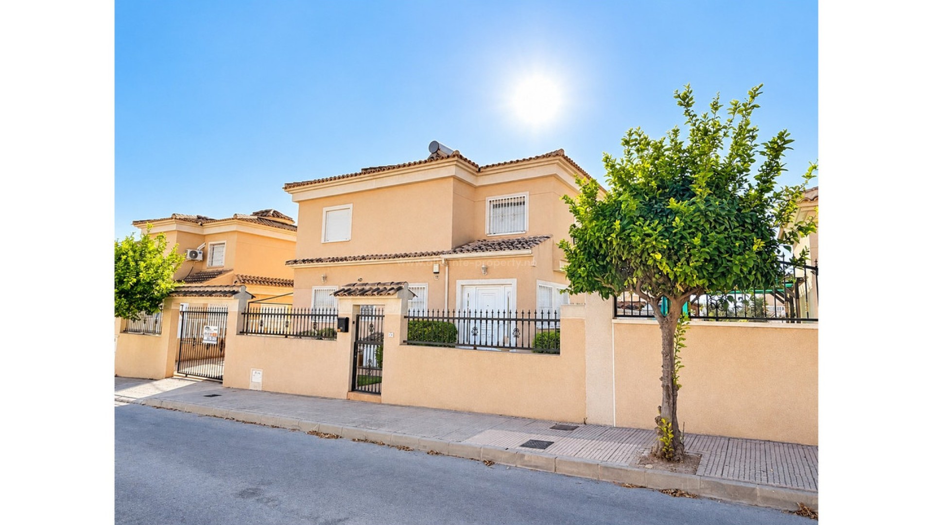 Villa en La Marina