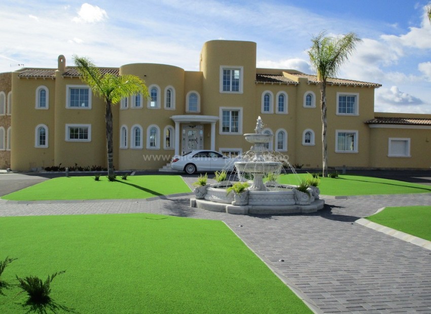 Villa en La Nucia Centro