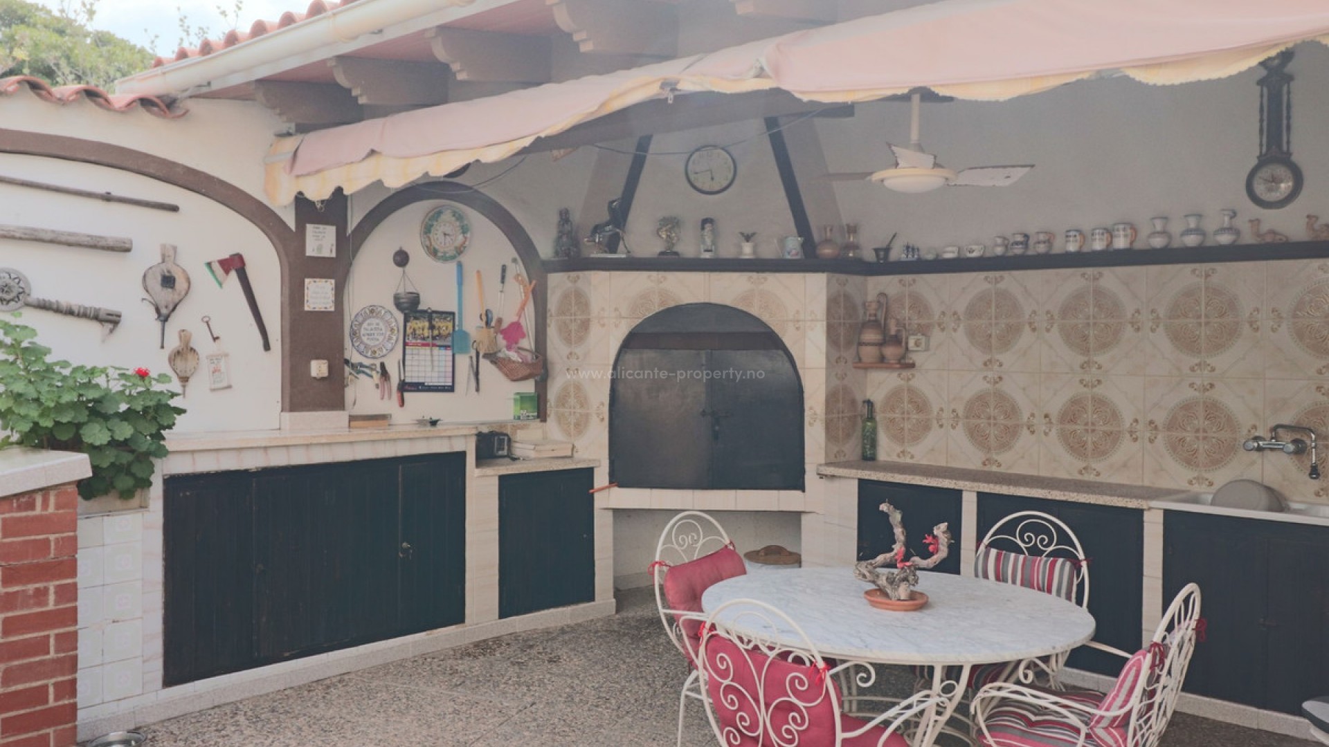 Villa en La Nucia Centro