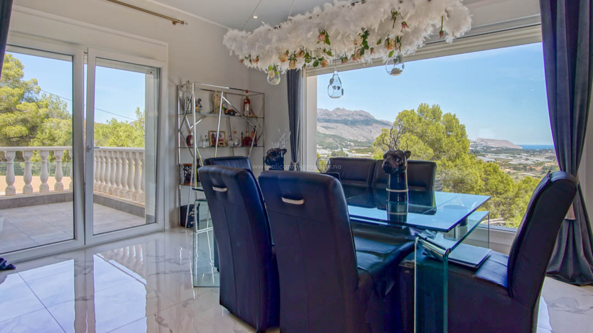 Villa en La Nucia Centro