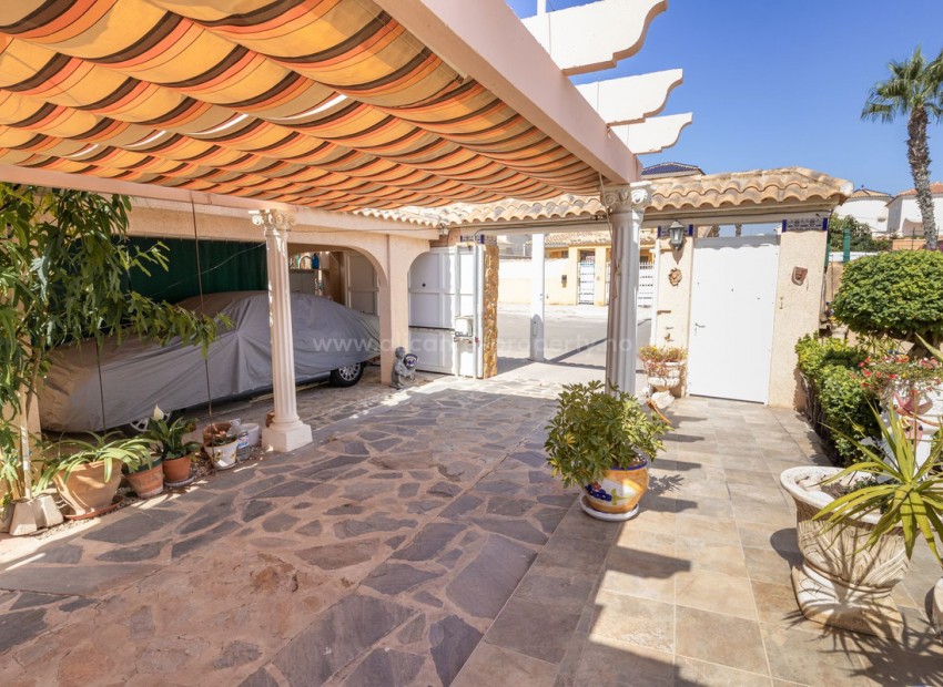 Villa en La Regia