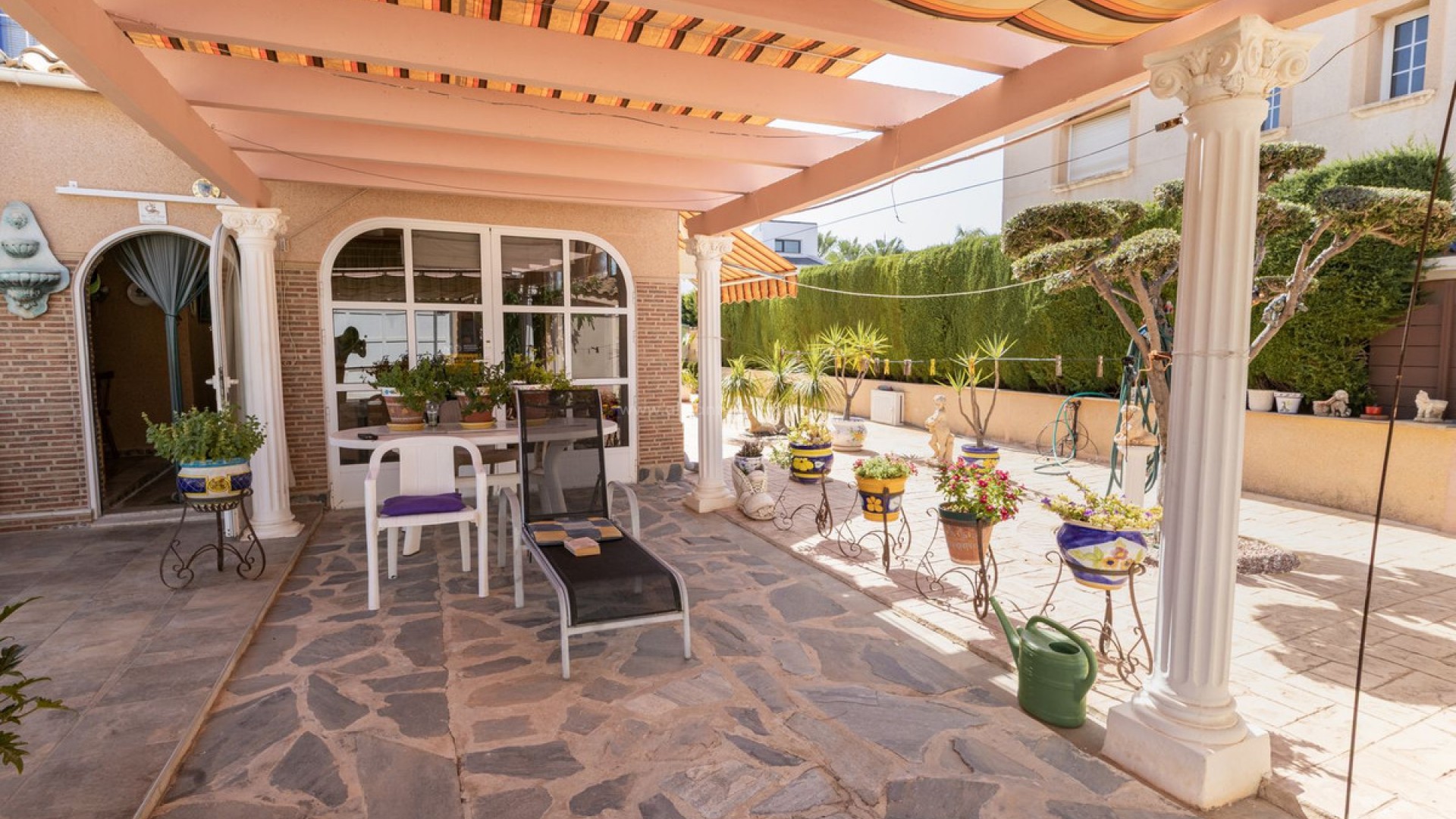 Villa en La Regia