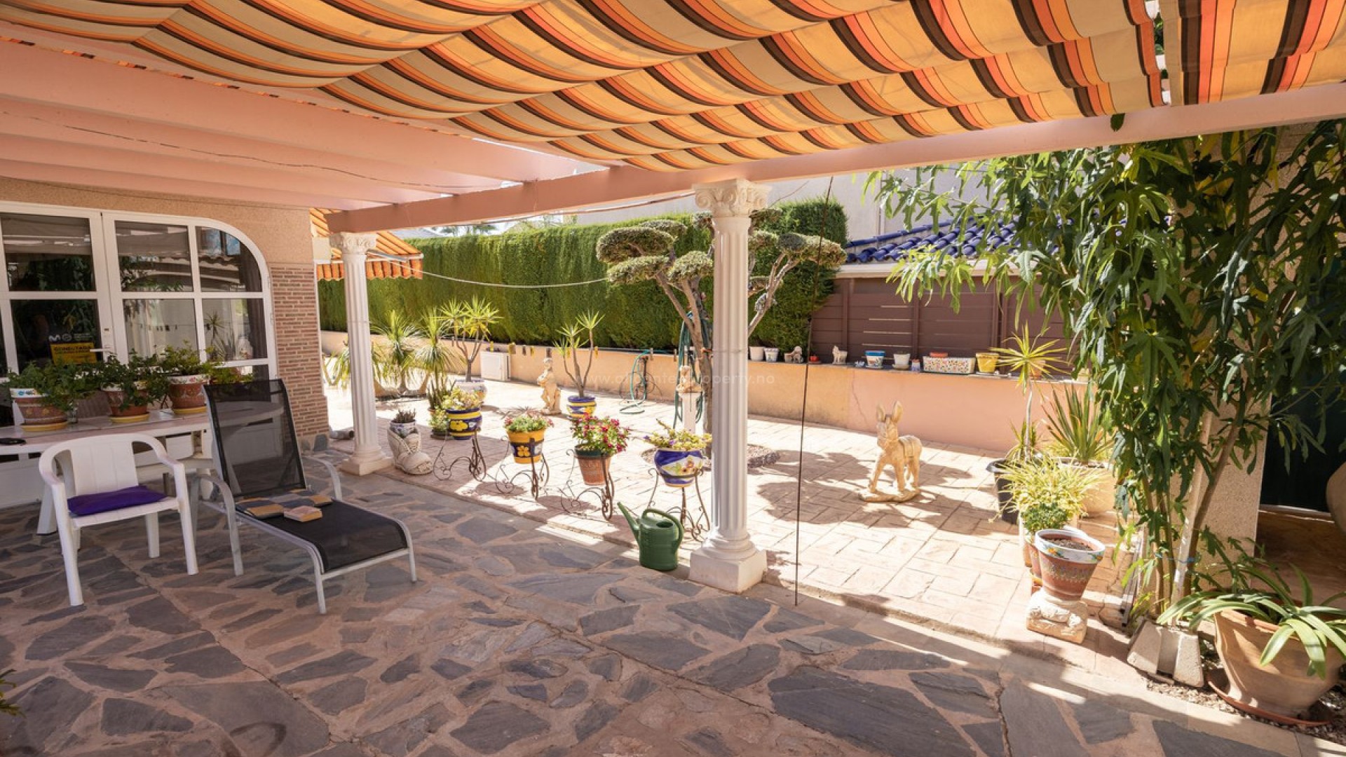 Villa en La Regia
