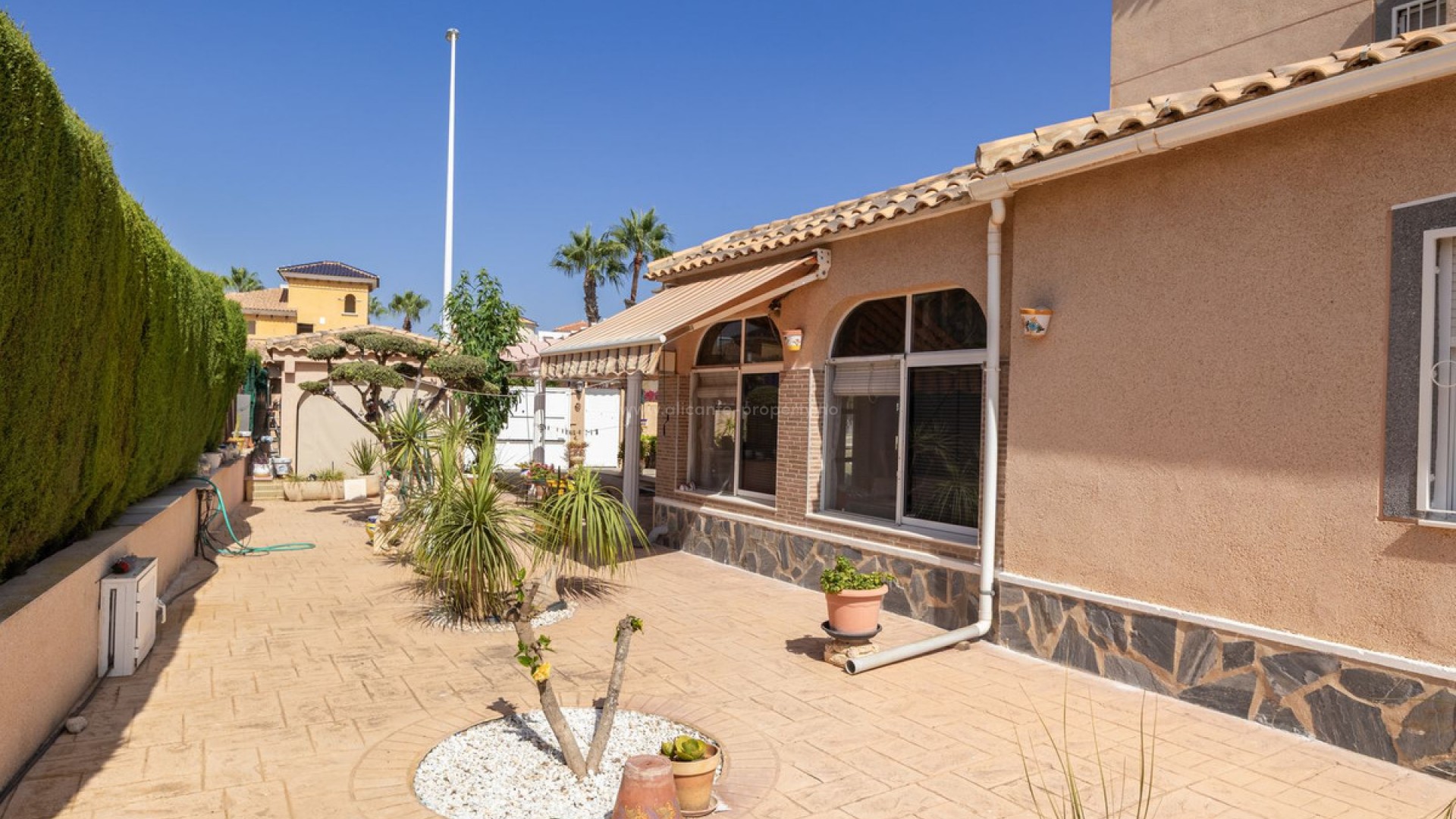 Villa en La Regia