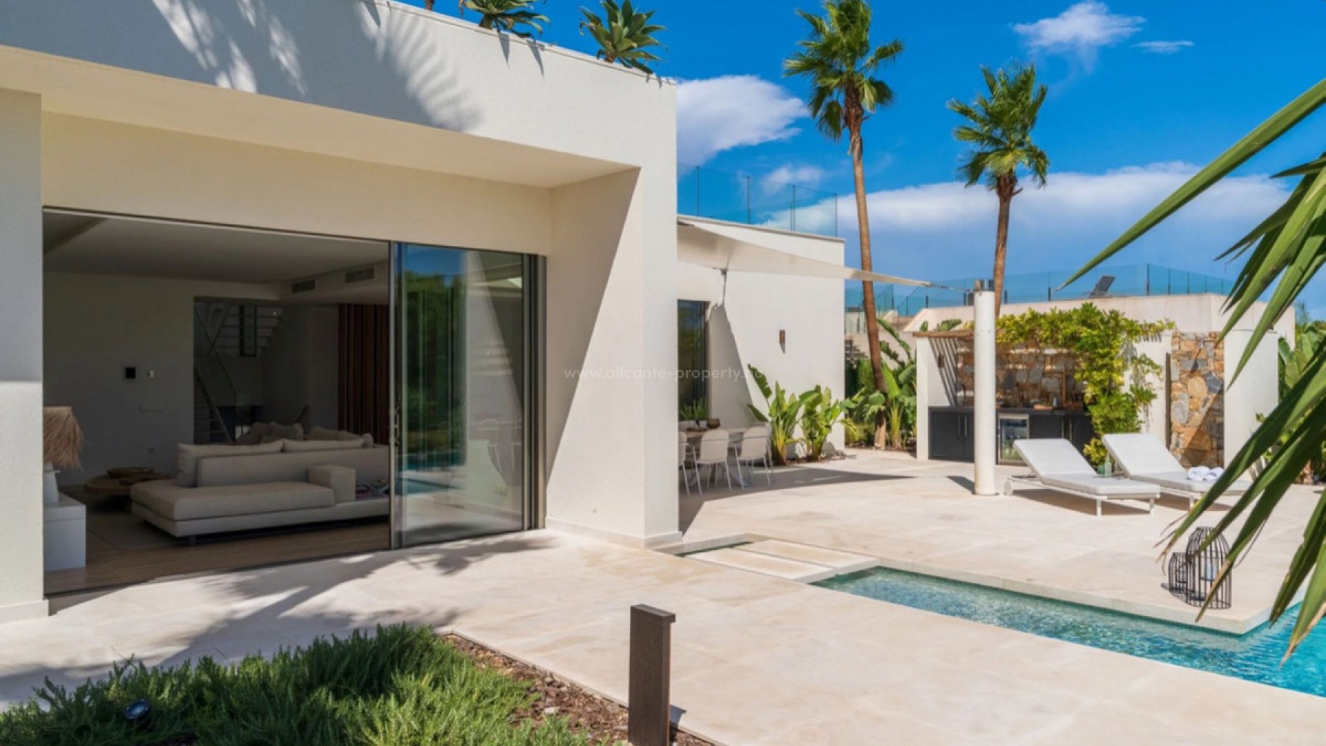 Villa en Las Colinas Golf Resort