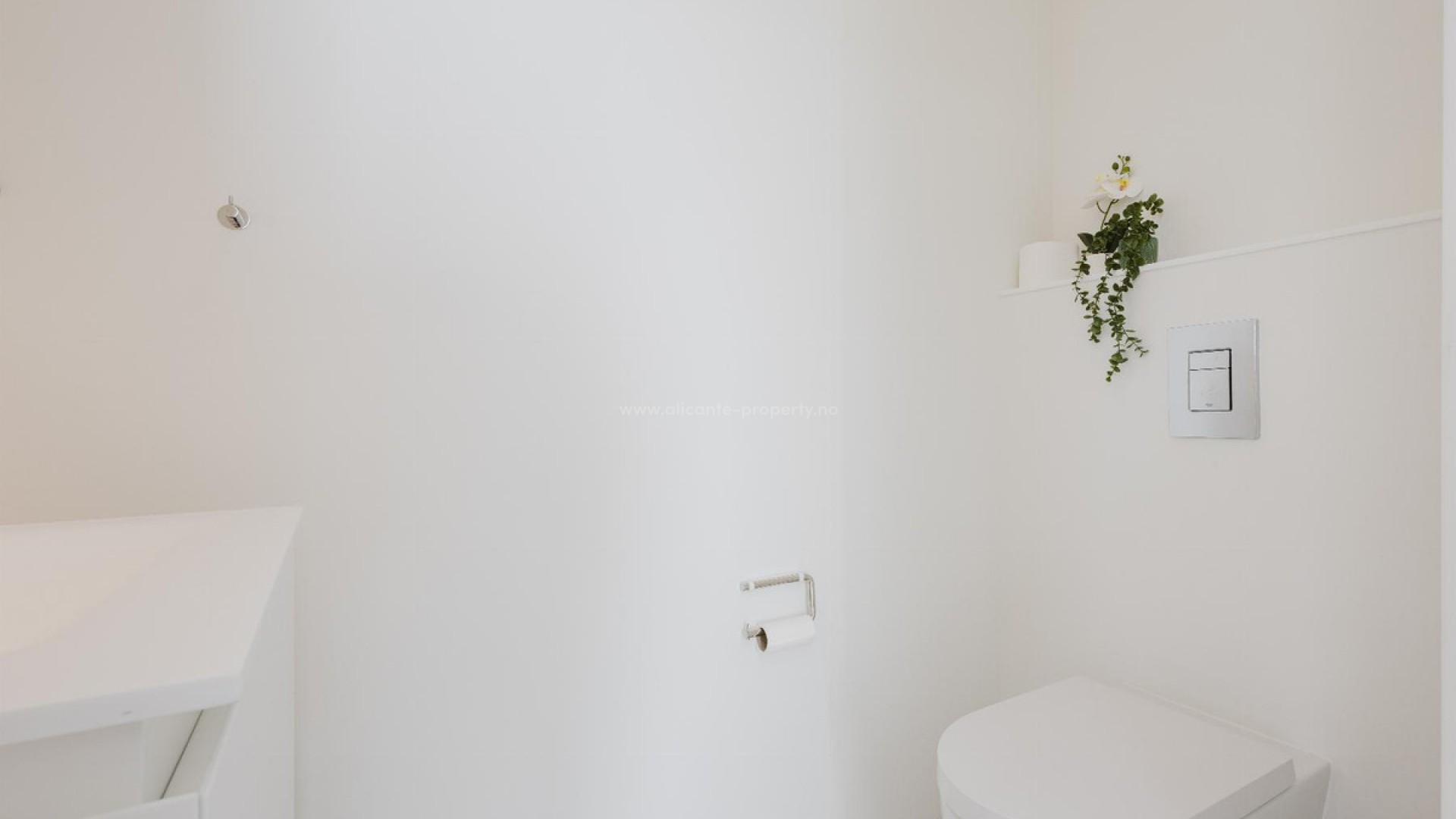 Villa en Las Colinas Golf Resort