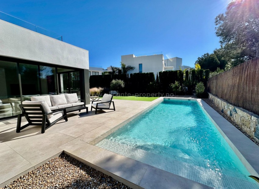 Villa en Las Colinas Golf Resort