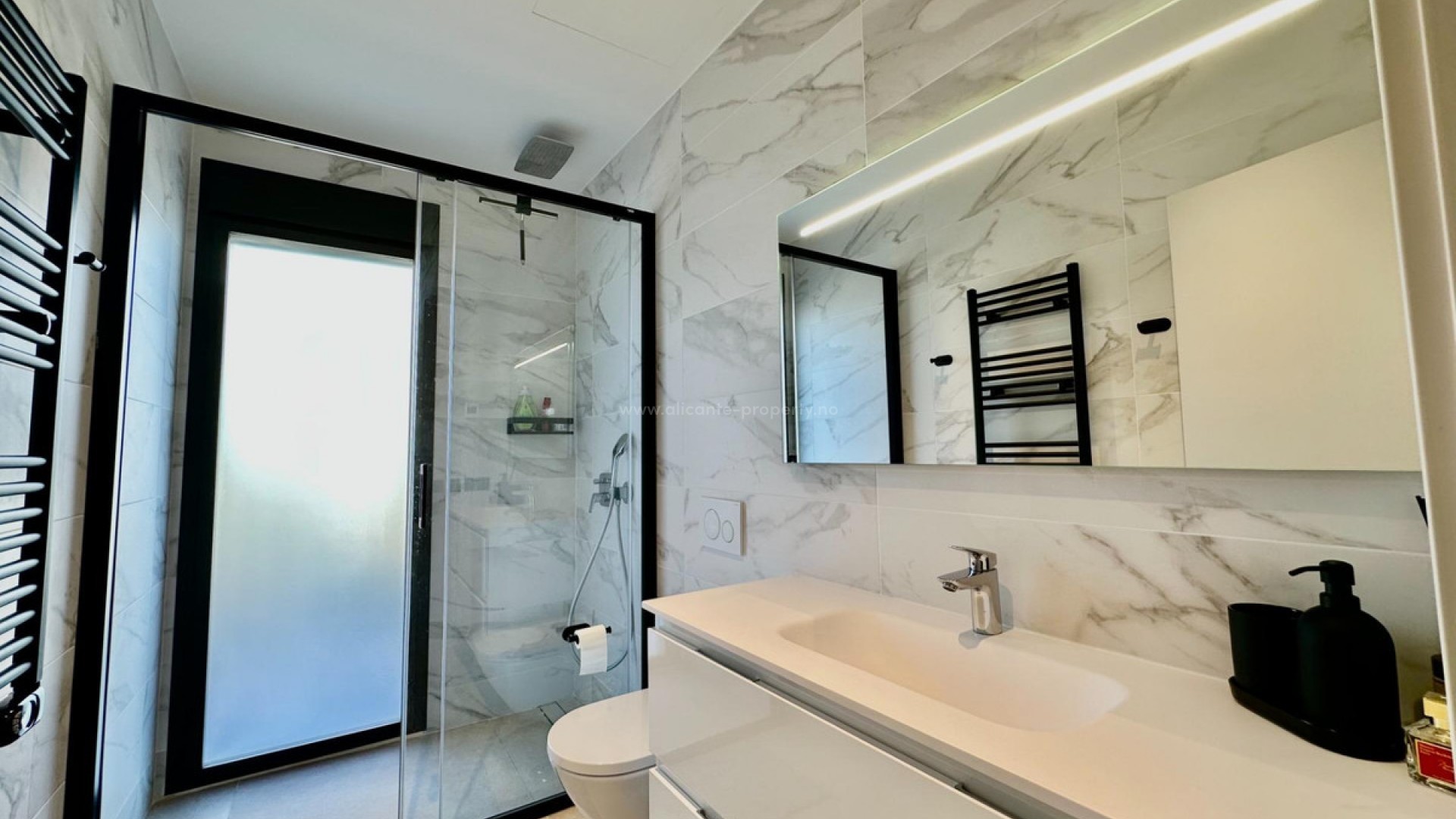 Villa en Las Colinas Golf Resort