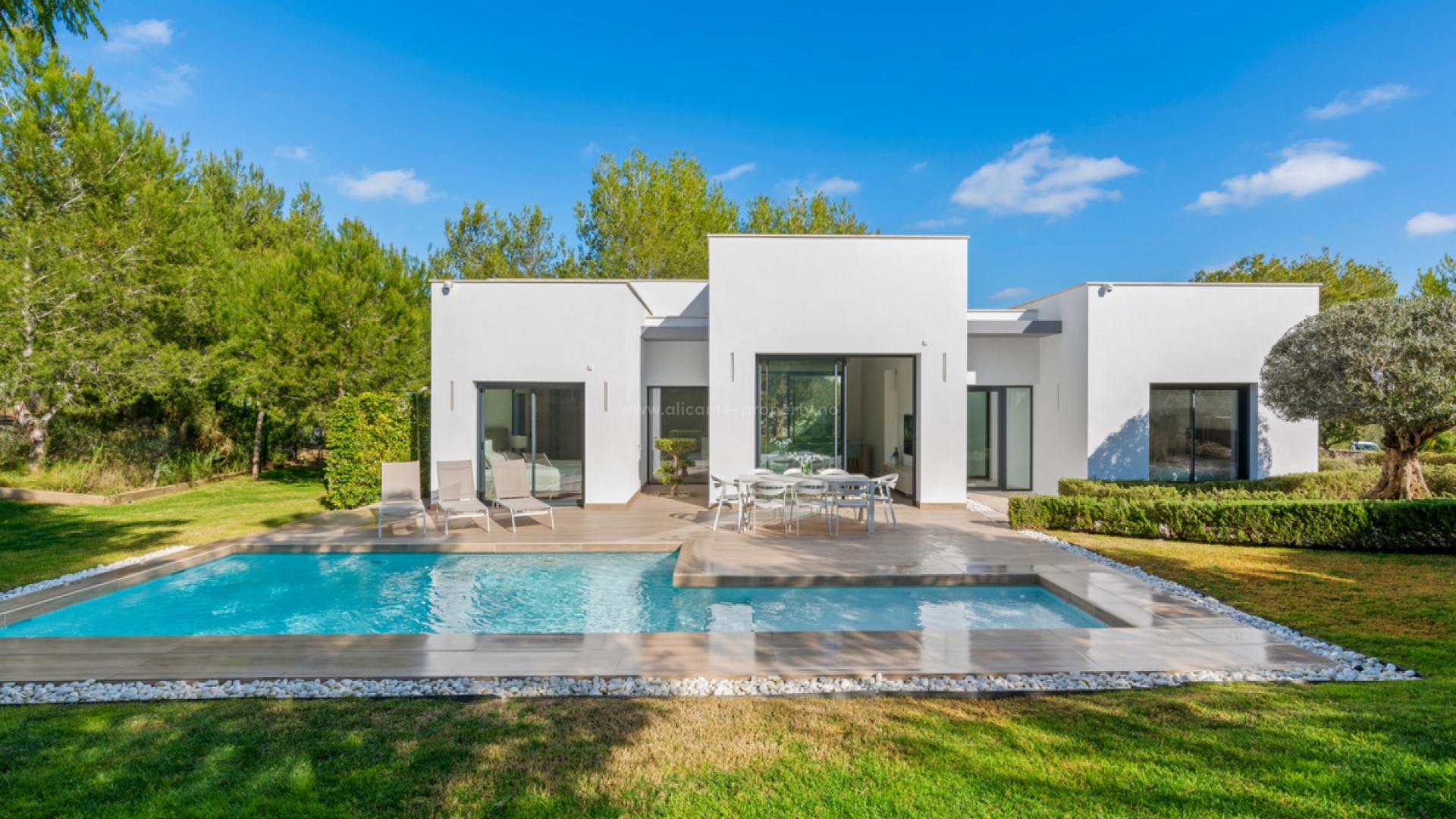 Villa en Las Colinas Golf Resort