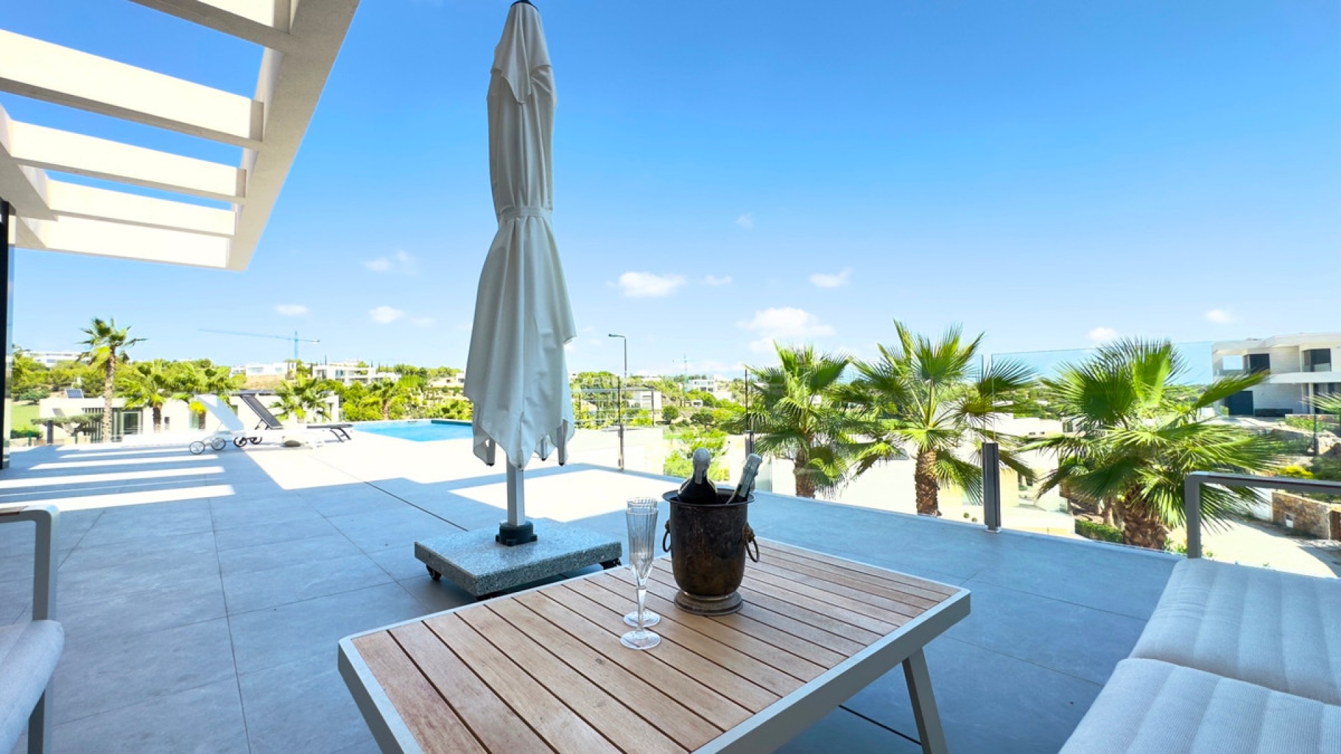 Villa en Las Colinas Golf Resort