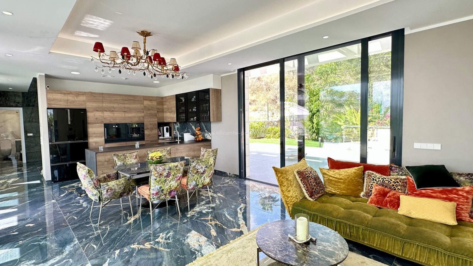 Villa en Las Colinas Golf Resort