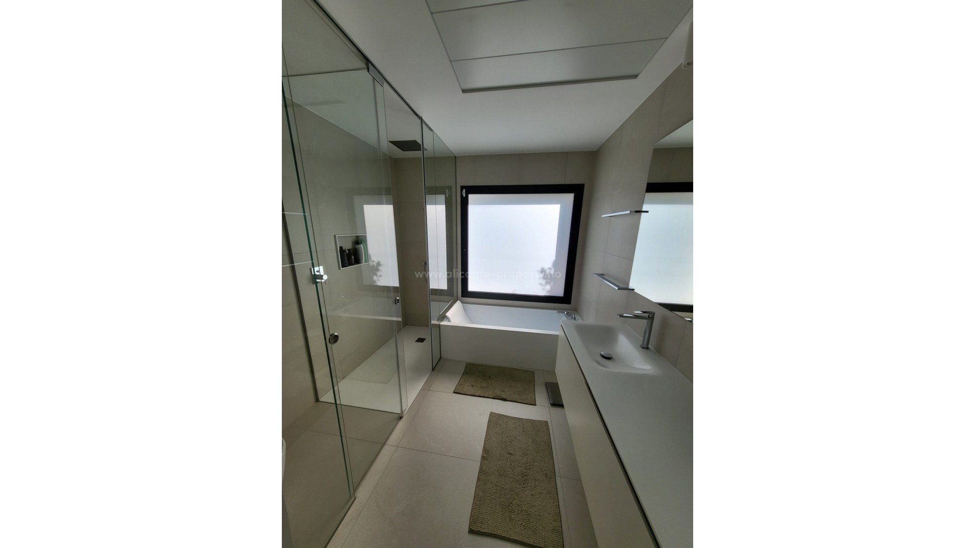 Villa en Las Colinas Golf Resort