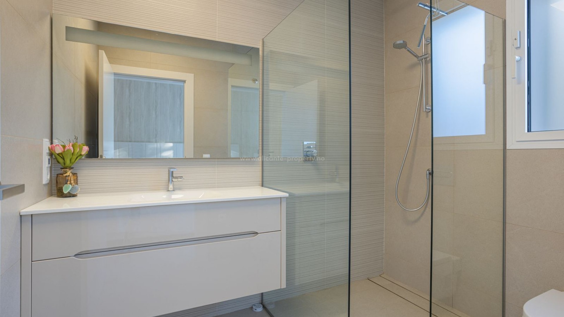 Villa en Las Colinas Golf Resort