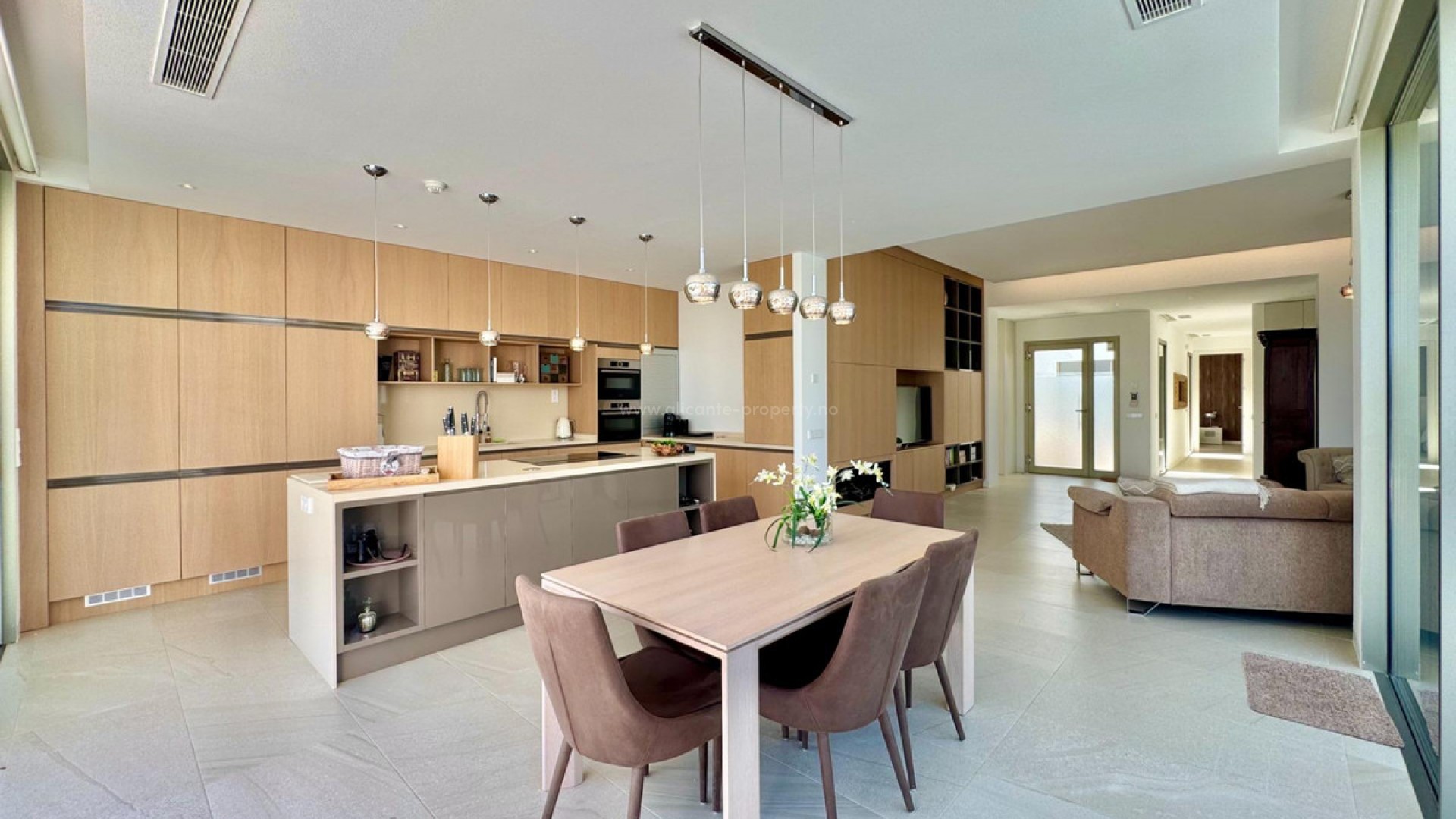 Villa en Las Colinas Golf Resort