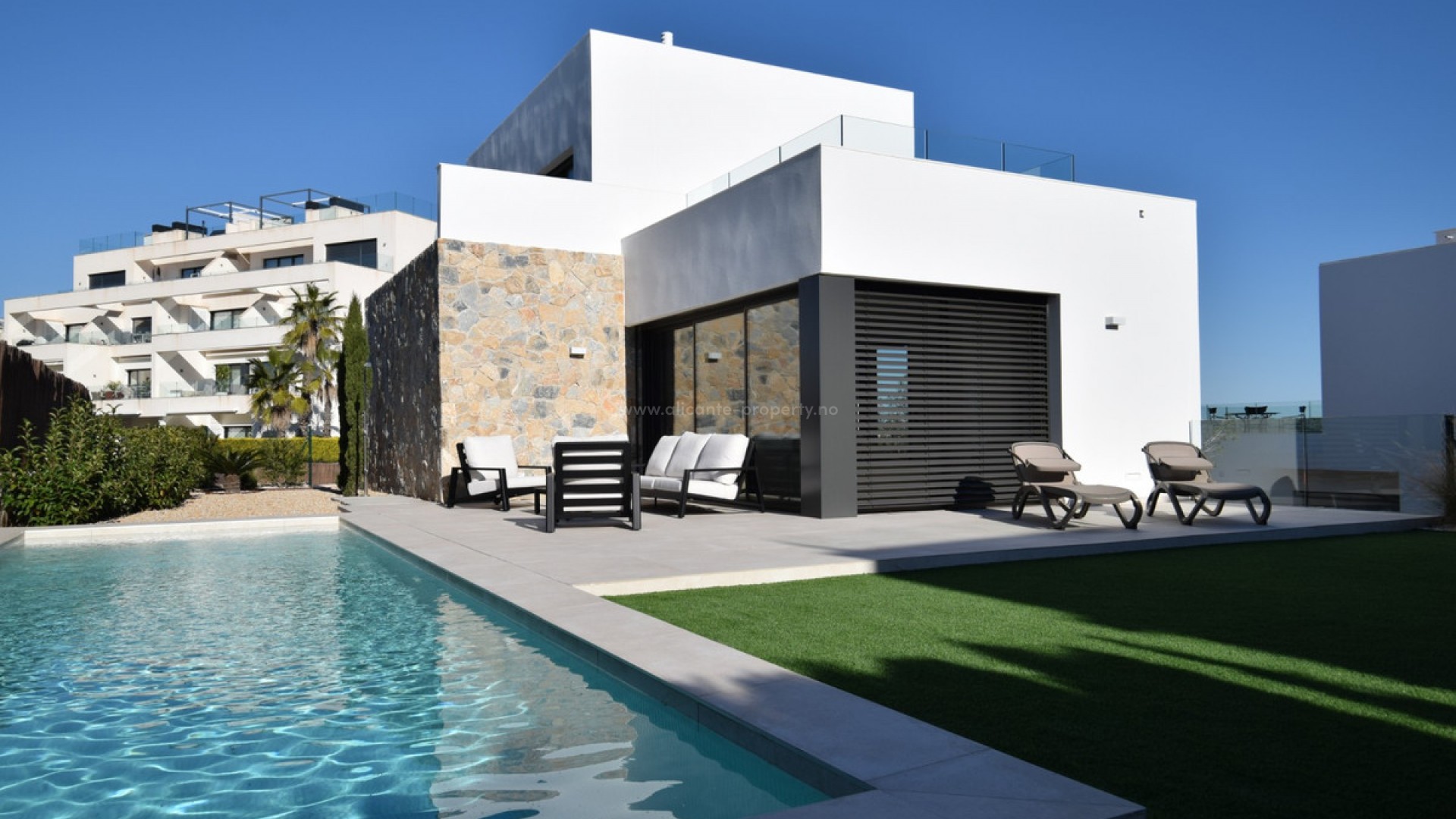 Villa en Las Colinas Golf Resort
