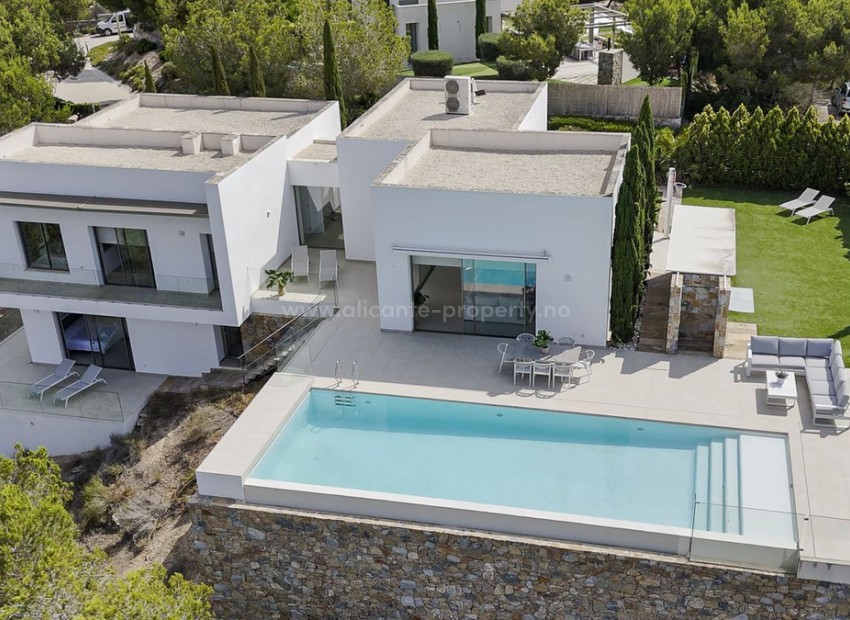 Villa en Las Colinas Golf Resort