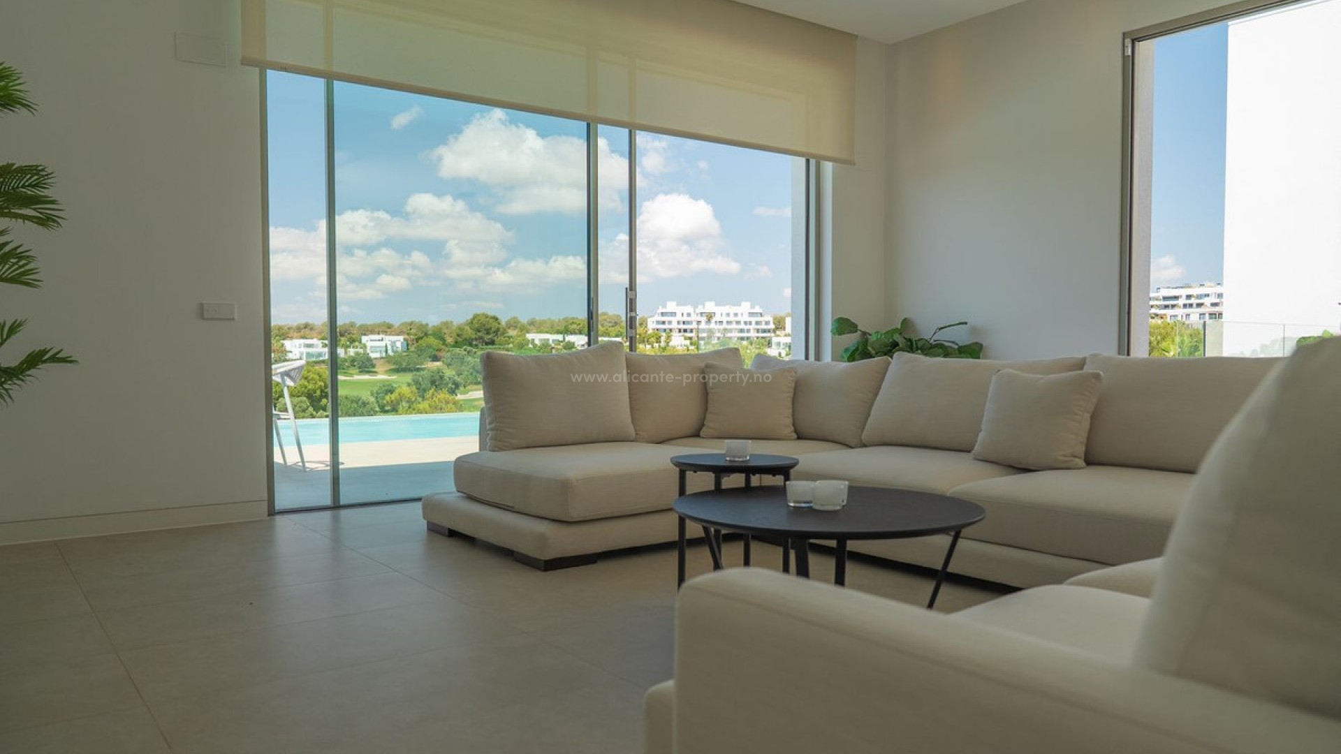 Villa en Las Colinas Golf Resort